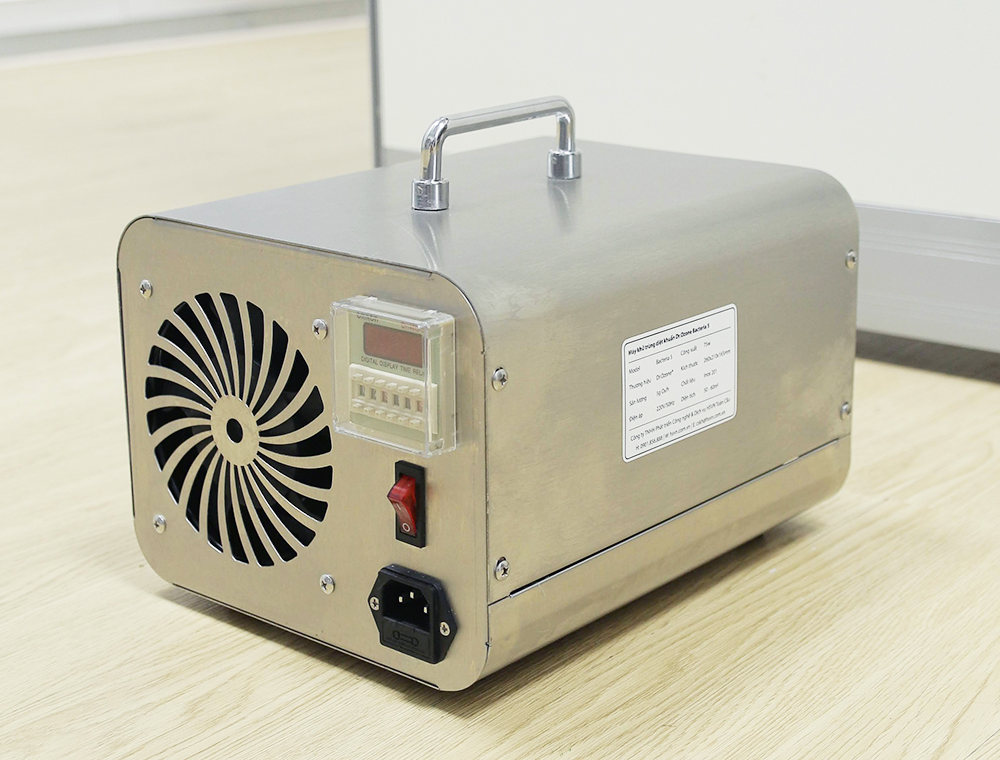 Máy_ozone_khử_mùi_người_già_Bateria2
