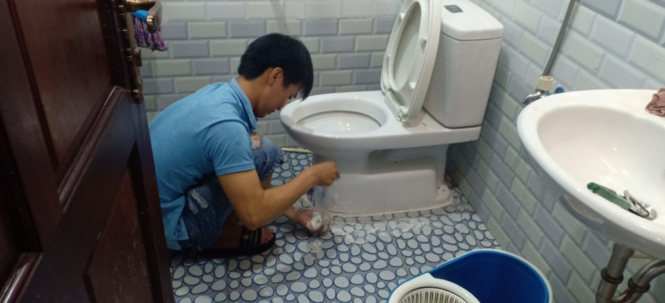 10 cách xử lý mùi hôi nhà vệ sinh hiệu quả, nhanh chóng